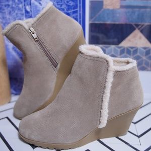 White Mountain Tan Fur Trimmed Wedge Ankle Boot